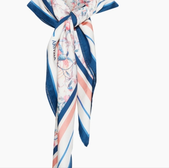 Aritzia Elite silk scarf - Picture 4 of 6